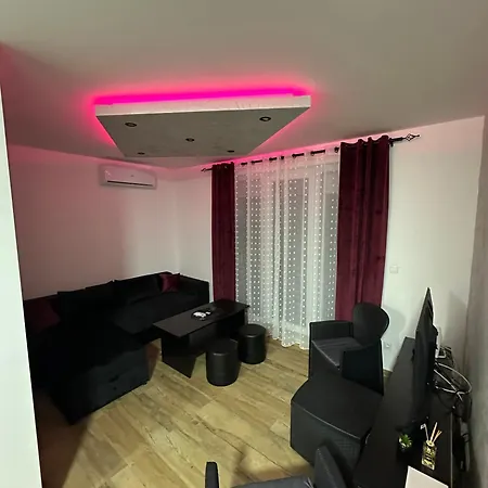 Apartment Nobus Jezerska Zvezda A7 *