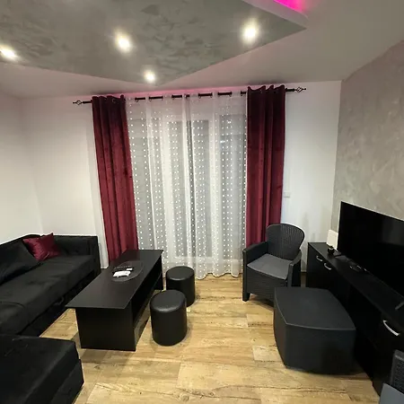 Nobus Jezerska Zvezda A7 Apartment Veliko Gradiste