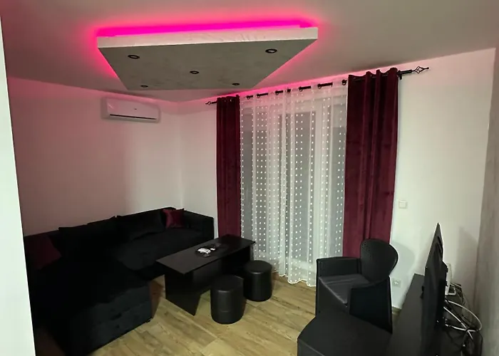 아파트 Nobus Jezerska Zvezda A7 *